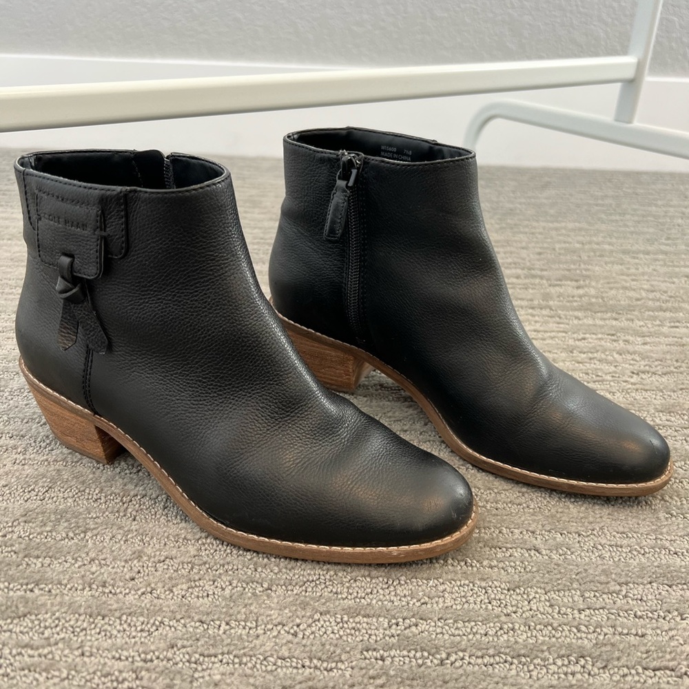 Woman’s Cole Haan boots- great condition!